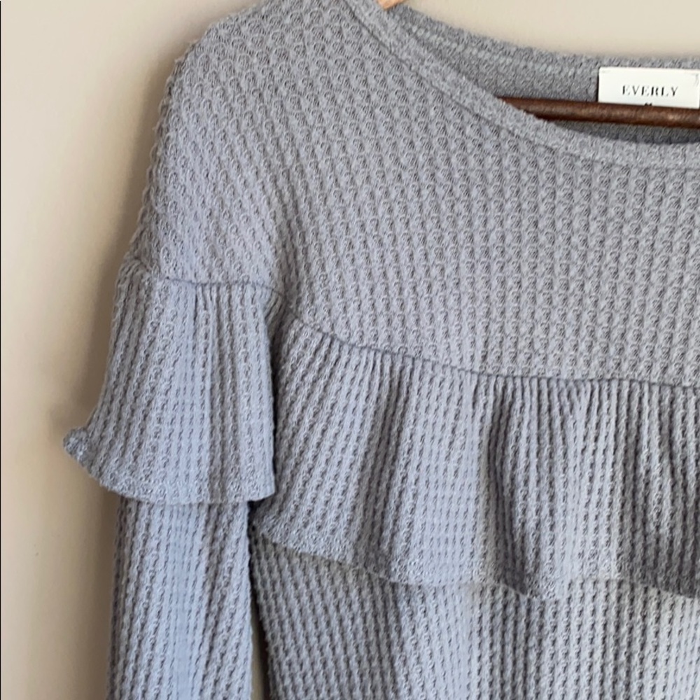 Everly Waffle Knit Ruffle Front Top Gray S - Picture 2 of 7